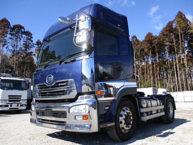 日産UD クオン トラクタヘッド 平成27年式 QPG-GK5XAB｜画像1