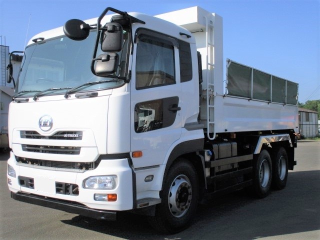 日産UD クオン ダンプ・重機運搬車 平成26年式 QKG-DW5XL｜画像1