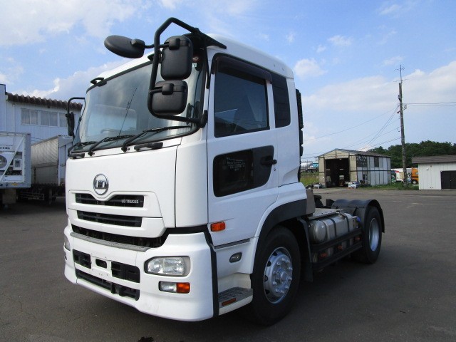 日産UD クオン トラクタヘッド 平成25年式 QKG-GK5XAB｜画像1