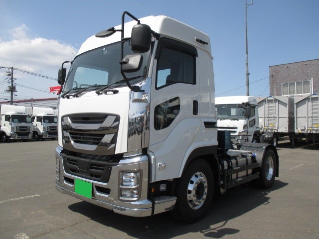 いすゞ ギガ トラクタヘッド 平成29年式 QKG-EXD52BD｜画像1