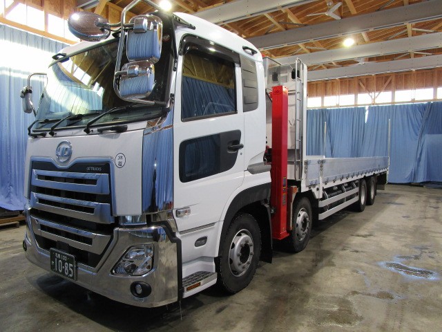 日産UD クオン 平ボディ・クレーン付 令和03年式 2PG-CG5CL｜画像1