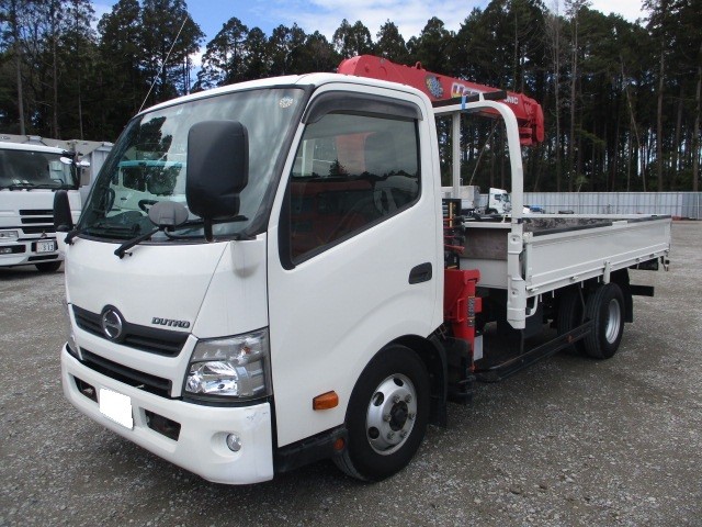 日野 デュトロ 平ボディ・クレーン付 平成29年式 TKG-XZU710M｜画像1