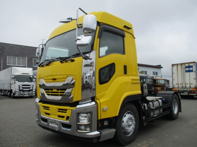 いすゞ ギガ トラクタヘッド 平成28年式 QKG-EXD52BE｜画像1