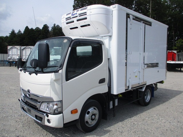 日野 デュトロ 冷凍バン・ウィング 令和03年式 2RG-XZC605M｜画像1