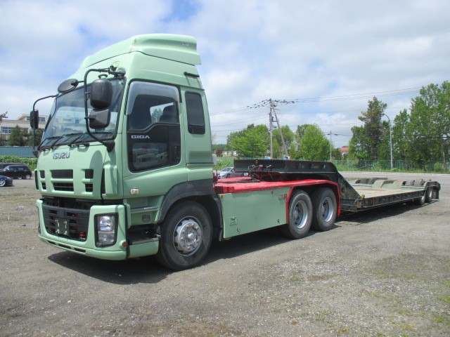 いすゞ ギガ トラクタヘッド 平成25年式 QDG-EXZ52AJ｜画像1