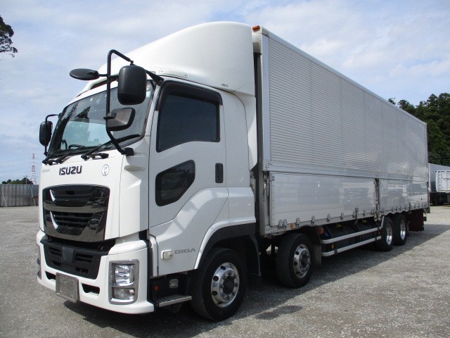 いすゞ ギガ アルミバン・ウィング 平成28年式 QPG-CYJ77B｜画像1