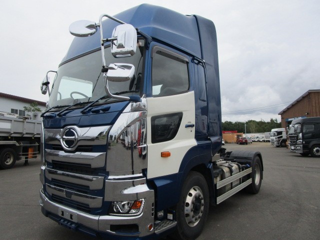 日野 プロフィア トラクタヘッド 平成30年式 ｜画像1