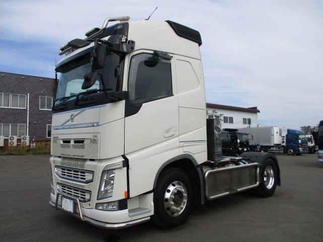 ボルボ トラック トラクタヘッド 平成30年式 QKG-H2TEA1｜画像1