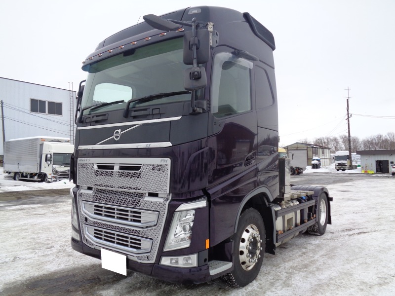 ボルボ トラック トラクタヘッド 平成29年式 QKG-H2TEA1｜画像1