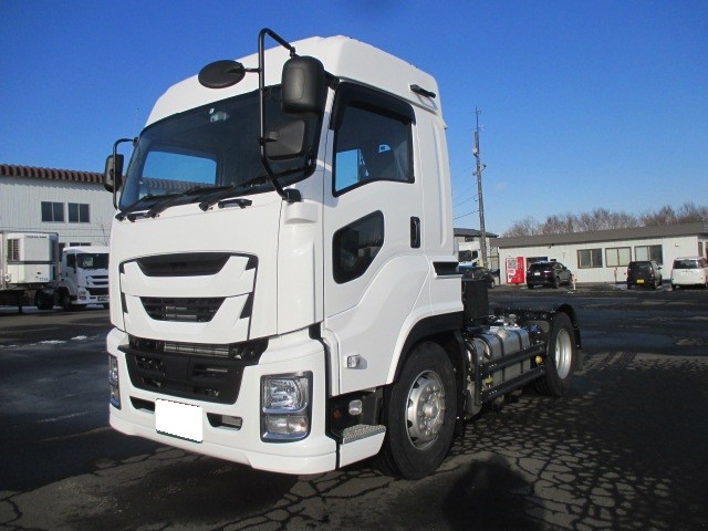 いすゞ ギガ トラクタヘッド 平成30年式 QKG-EXD52BD｜画像1