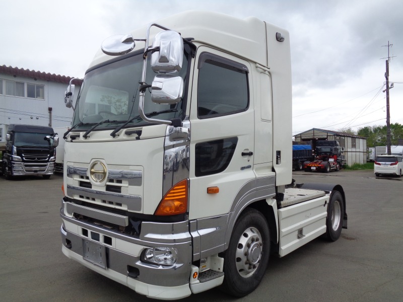 日野 プロフィア トラクタヘッド 平成29年式 QPG-SH1EDDG｜画像1