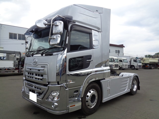 日産UD クオン トラクタヘッド 令和04年式 2PG-GK5AAD｜画像1