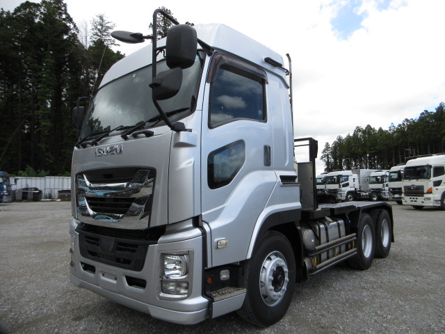 いすゞ ギガ トラクタヘッド 平成29年式 QDG-EXZ52BJ｜画像1