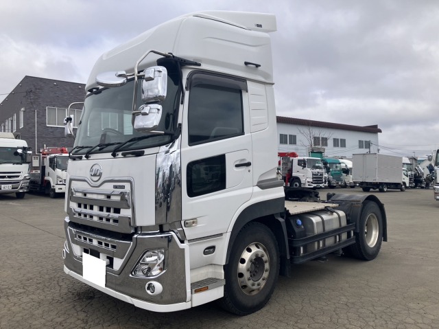 日産UD クオン トラクタヘッド 令和02年式 2PG-GK5AAB｜画像1