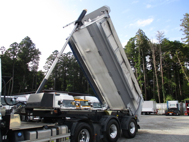 輸入車・その他 輸入車その他 ダンプトレーラー・重機運搬トレーラー 令和01年/平成31年式 不明｜画像1