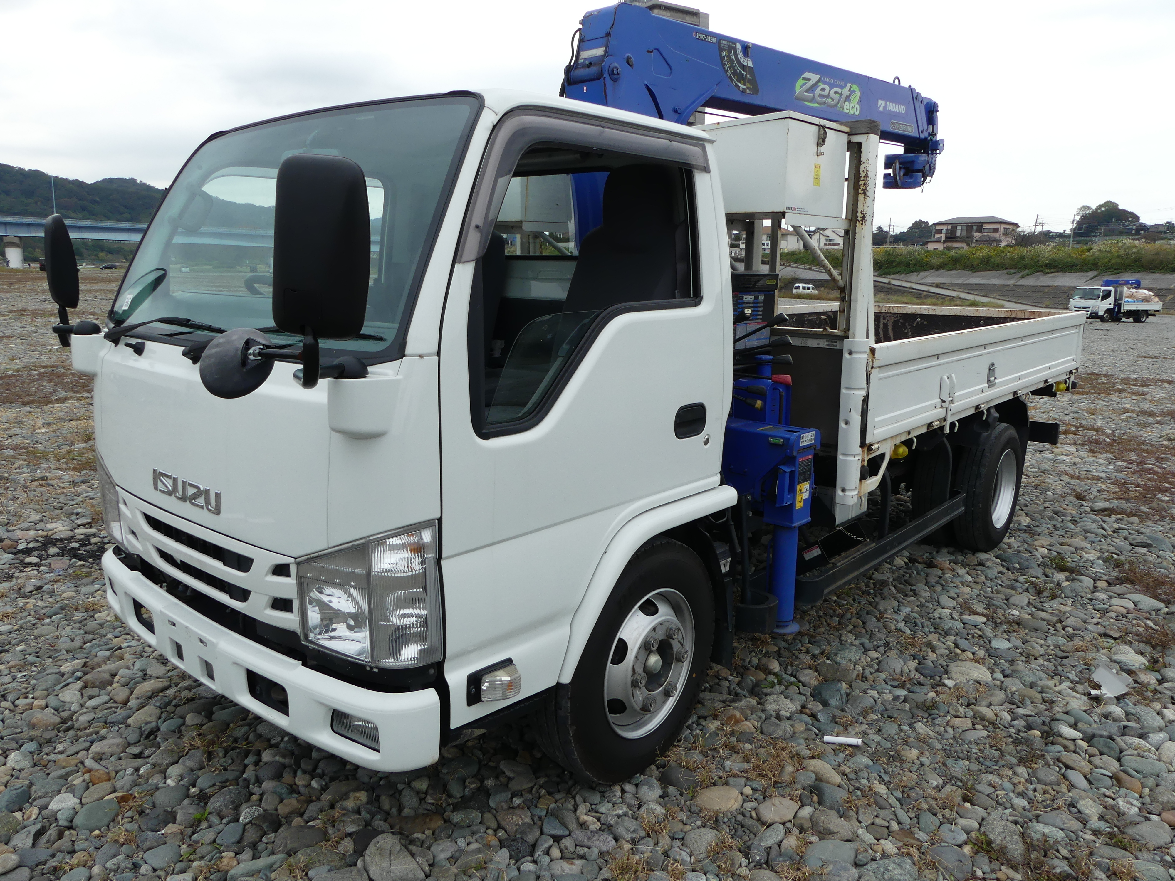 いすゞ エルフ クレーン付 平成27年式 TPG-NKR85R｜画像1