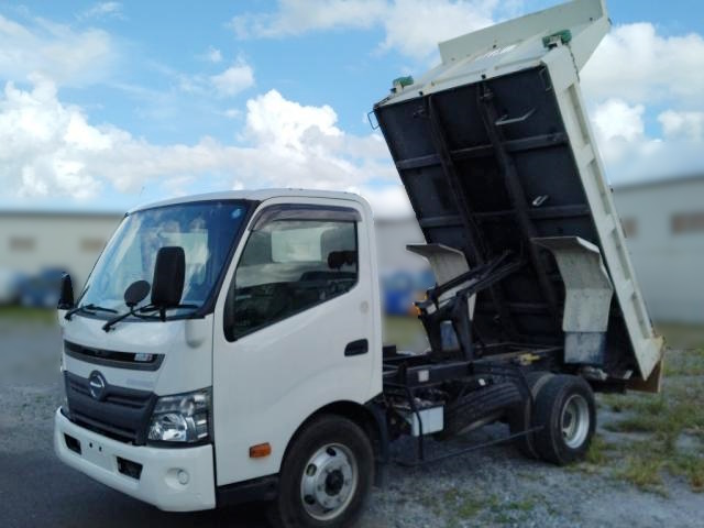 日野 デュトロ ダンプ 平成26年式 TKG-XZU700X｜画像1