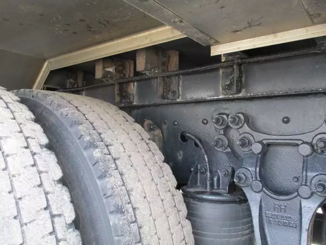 平成25年03月中古大型冷凍バン・ウィング日産UDUDの画像11