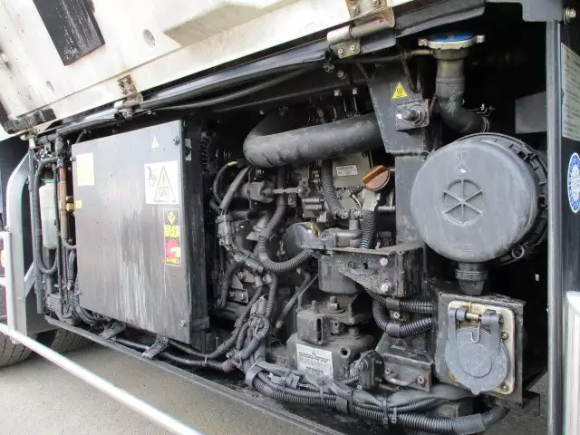 平成25年03月中古大型冷凍バン・ウィング日産UDUDの画像25