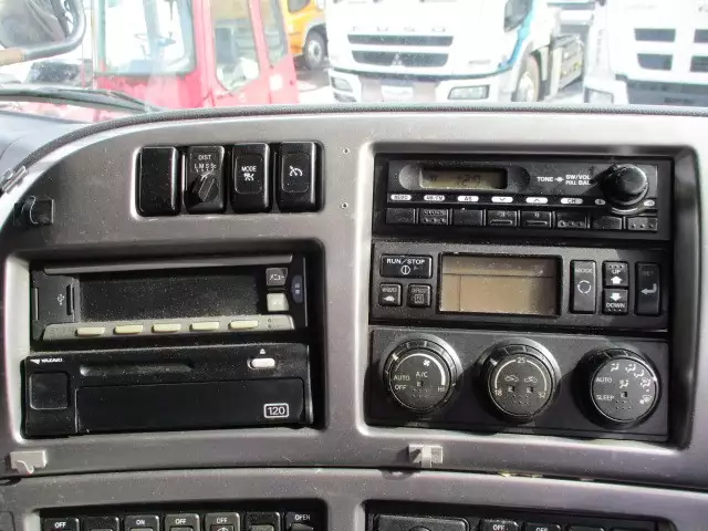 平成25年03月中古大型冷凍バン・ウィング日産UDUDの画像34