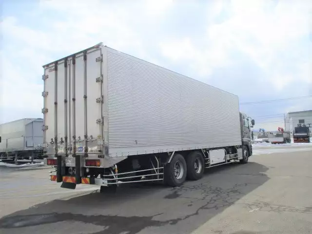 平成25年03月中古大型冷凍バン・ウィング日産UDUDの画像5