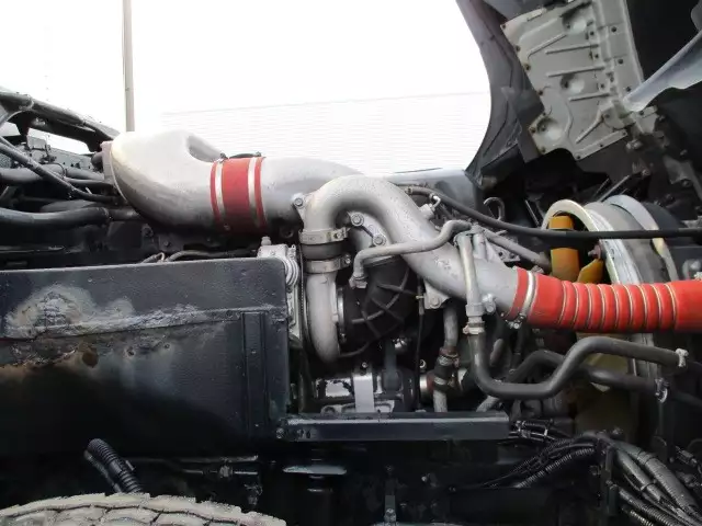 平成25年03月中古大型冷凍バン・ウィング日産UDUDの画像45