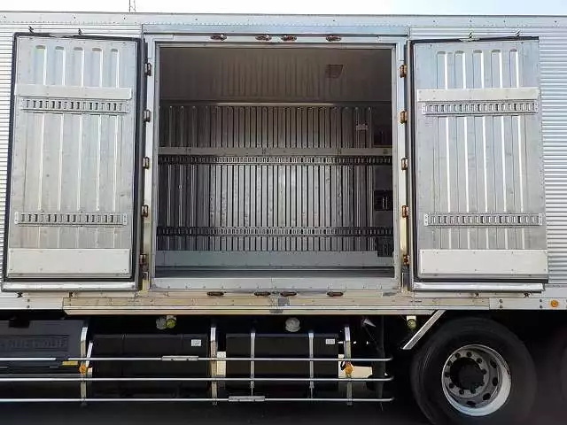 平成25年03月中古大型冷凍バン・ウィング日産UDUDの画像46