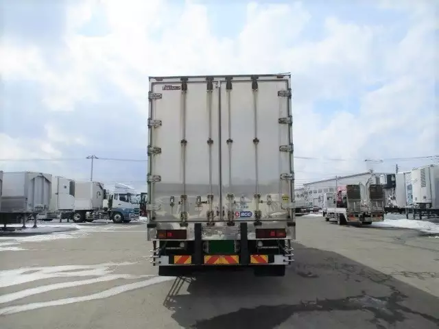 平成25年03月中古大型冷凍バン・ウィング日産UDUDの画像6