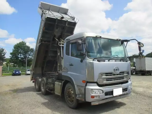 平成22年10月中古大型日産UDクオンの画像19