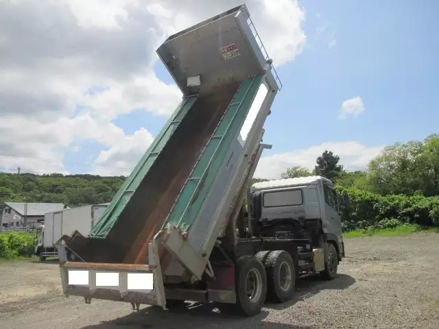 平成22年10月中古大型日産UDクオンの画像22