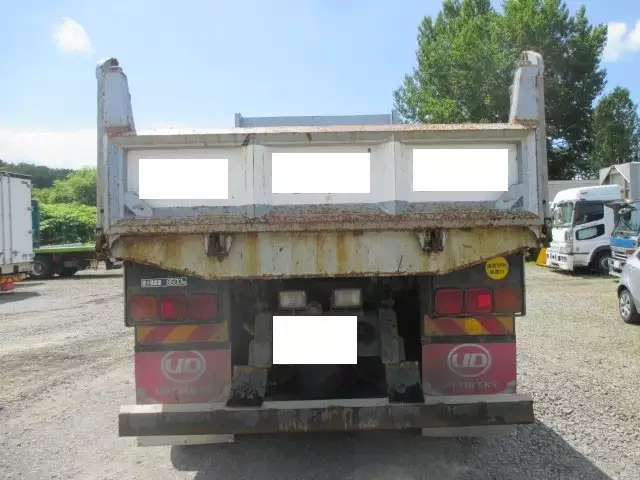 平成22年10月中古大型日産UDクオンの画像4