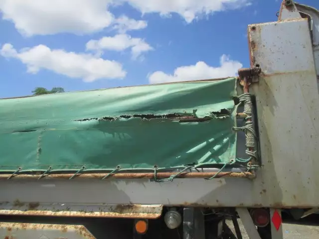 平成22年10月中古大型日産UDクオンの画像33