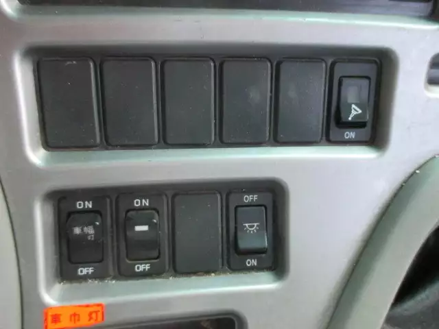 平成22年10月中古大型日産UDクオンの画像49