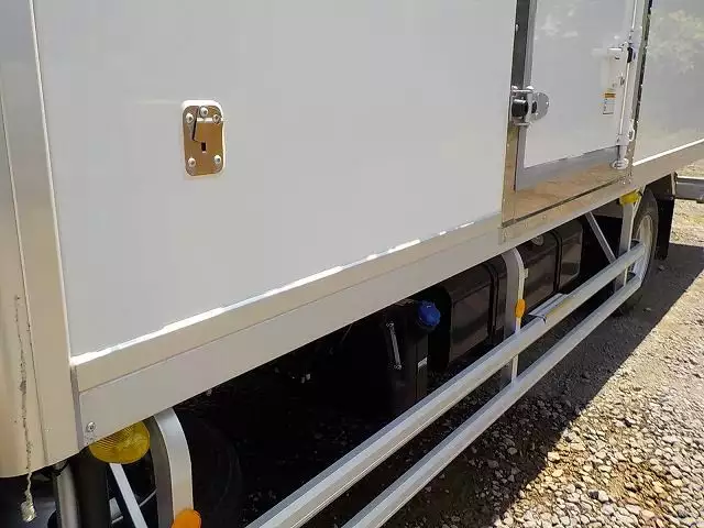 令和01年/平成31年09月中古中型冷凍バン・ウィングいすゞいすゞの画像17