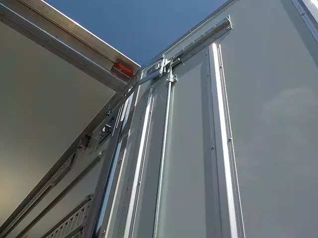 令和01年/平成31年09月中古中型冷凍バン・ウィングいすゞいすゞの画像34