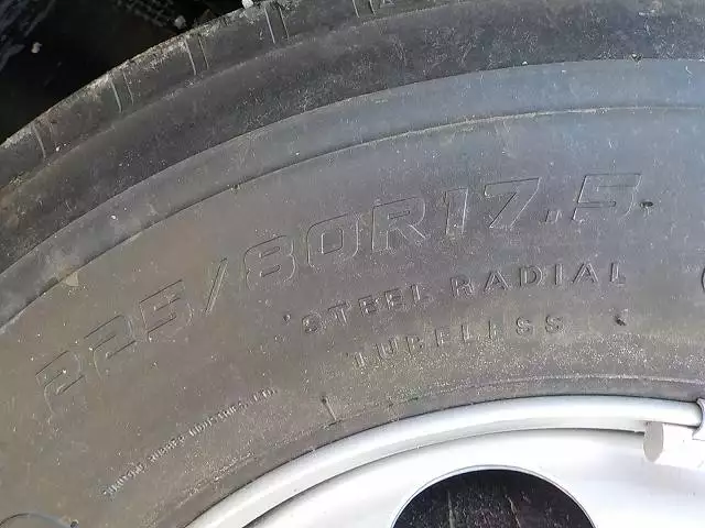 令和01年/平成31年09月中古中型冷凍バン・ウィングいすゞいすゞの画像8