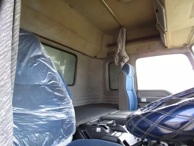 平成26年06月中古大型トラクタヘッドいすゞギガの画像18