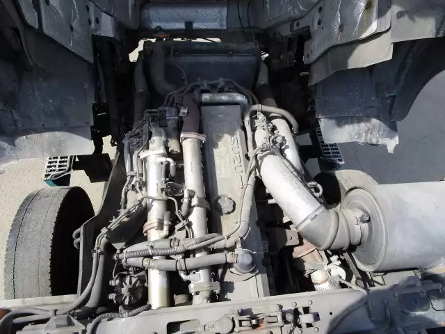 平成26年06月中古大型トラクタヘッドいすゞギガの画像21