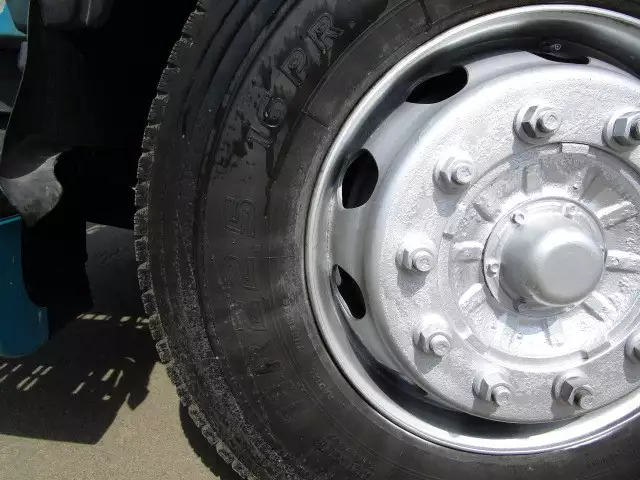 平成26年06月中古大型トラクタヘッドいすゞギガの画像25