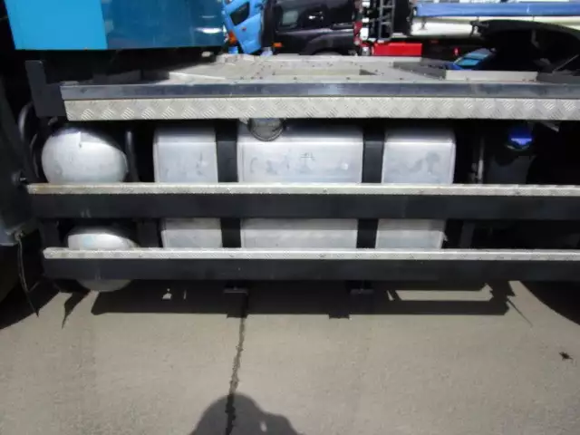 平成26年06月中古大型トラクタヘッドいすゞギガの画像6