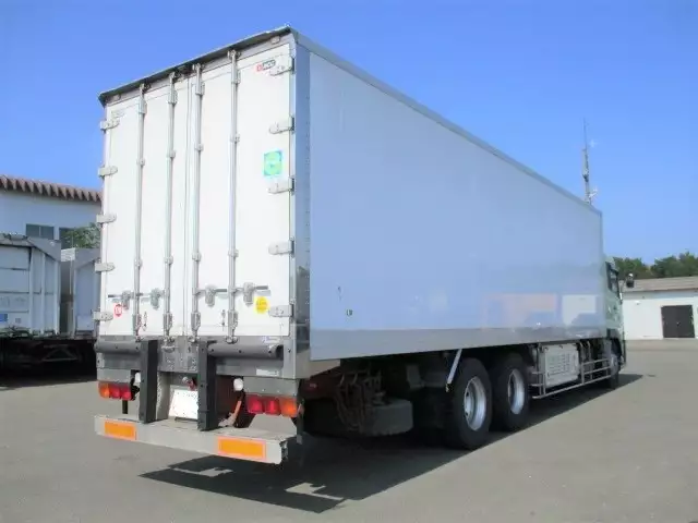 平成22年01月中古大型冷凍バン・ウィング日産UDクオンの画像4