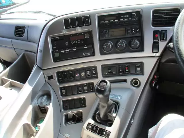 平成22年01月中古大型冷凍バン・ウィング日産UDクオンの画像31