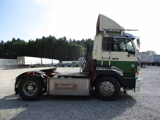 平成14年09月中古大型トラクタヘッド日産UDニッサンディーゼルの画像4
