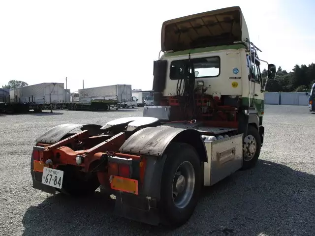 平成14年09月中古大型トラクタヘッド日産UDニッサンディーゼルの画像5