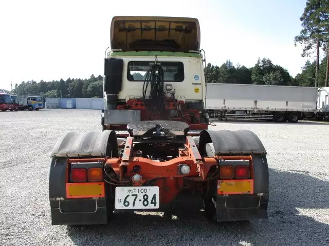 平成14年09月中古大型トラクタヘッド日産UDニッサンディーゼルの画像6