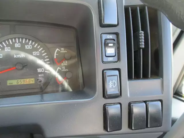 平成22年03月中古中型いすゞフォワードの画像27