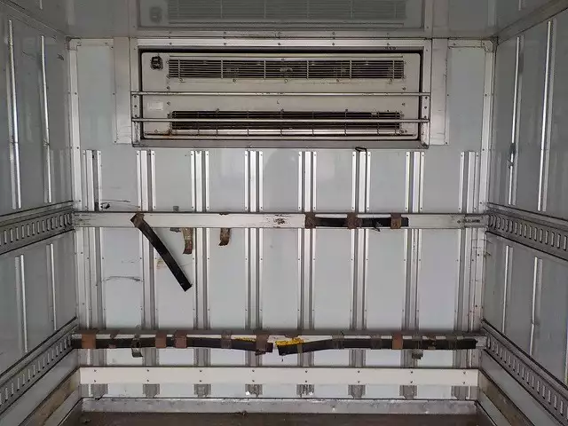 平成22年10月中古中型冷凍バン・ウィングいすゞいすゞの画像13