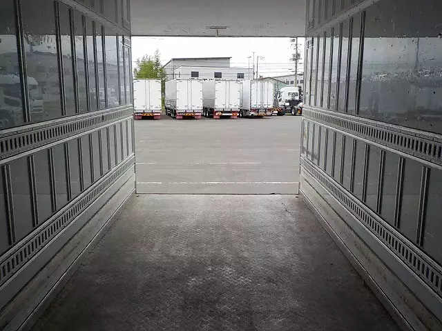 平成22年10月中古中型冷凍バン・ウィングいすゞいすゞの画像14