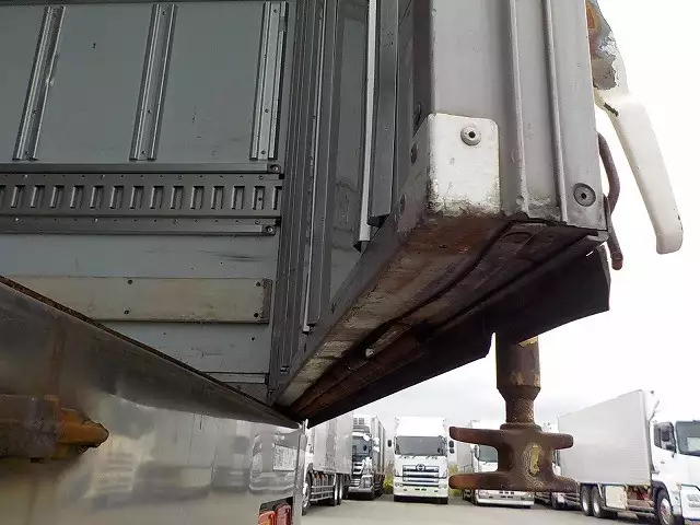 平成22年10月中古中型冷凍バン・ウィングいすゞいすゞの画像16