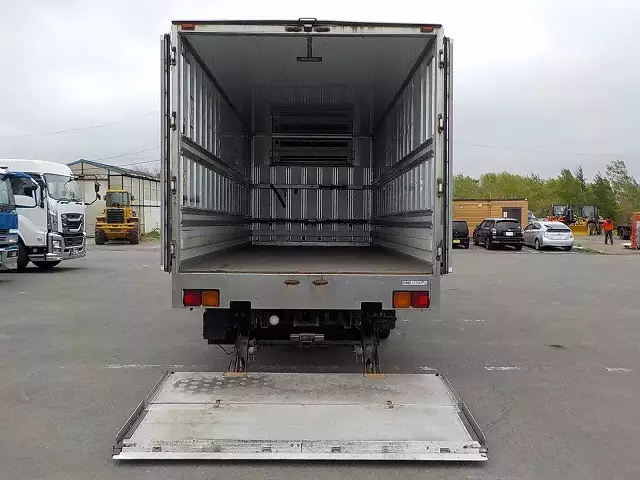 平成22年10月中古中型冷凍バン・ウィングいすゞいすゞの画像9